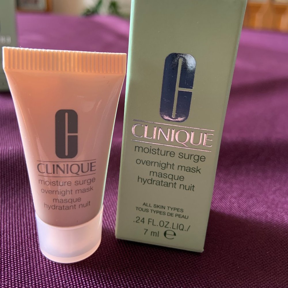 Clinique Moisture Surge Overnight Mask – Travel Size {NEW}